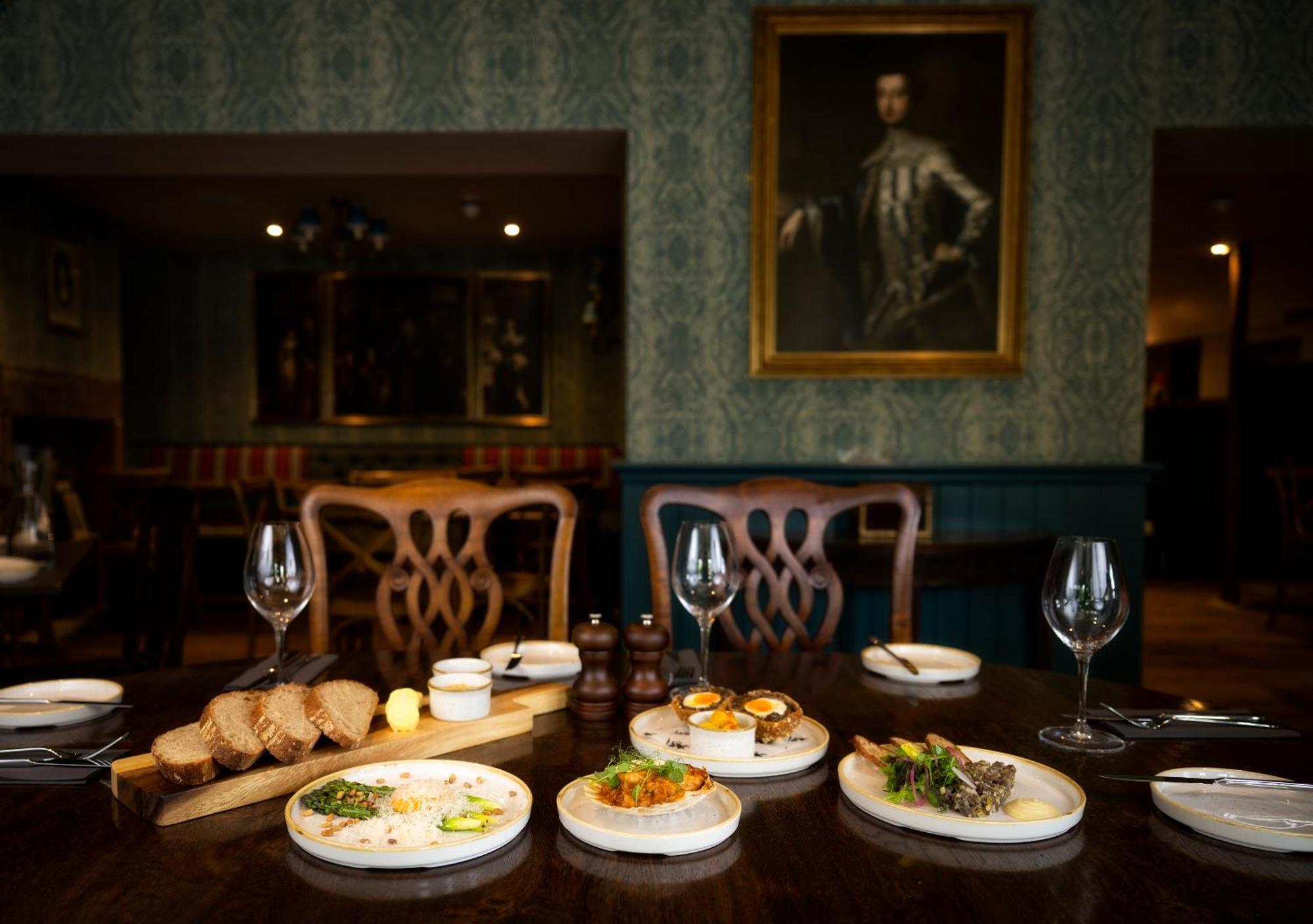 George And Dragon Clifton 호텔 펜리스 외부 사진